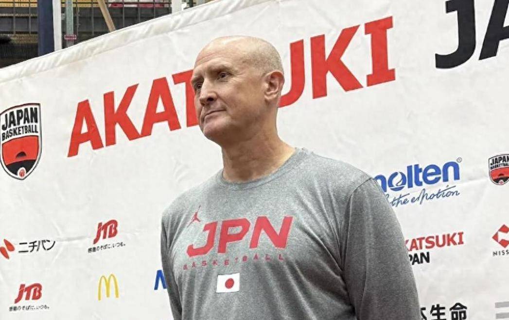 爱游戏-包含汉堡球队内讧危机,主帅寻找解决方案重振球队士气的词条