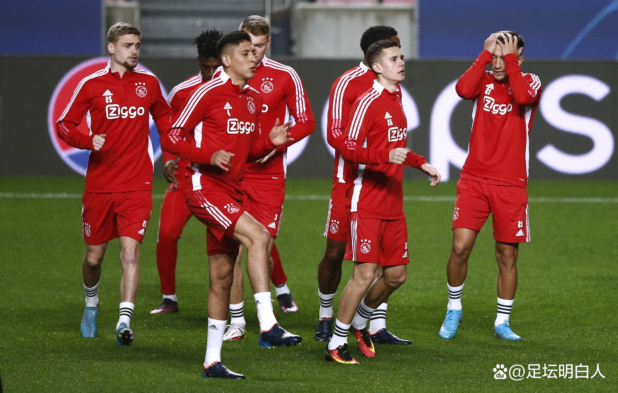 爱游戏官网-荷兰经典战役,阿贾克斯逆转胜埃因霍温的简单介绍