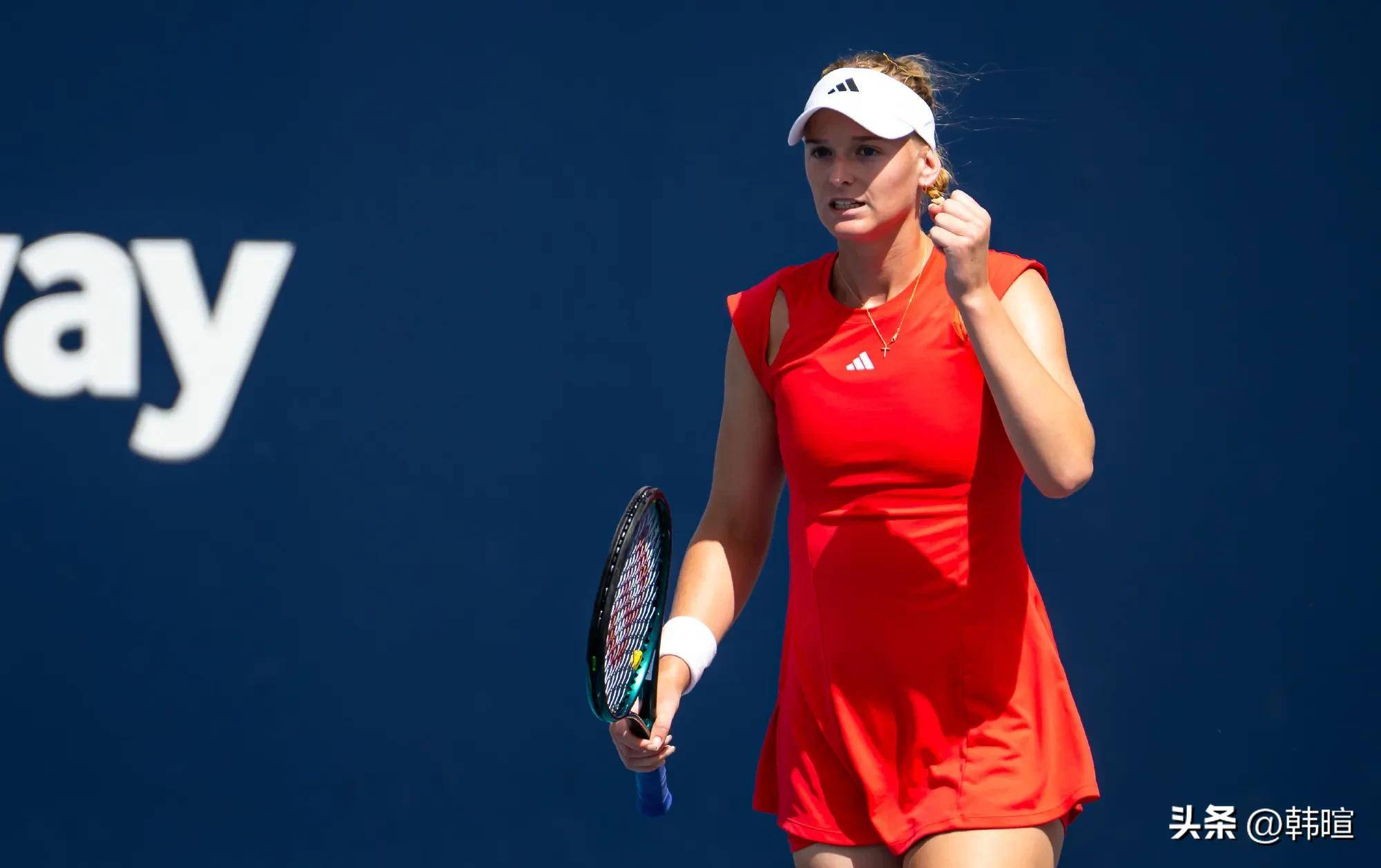 关于新星球员在昨晚的比赛中表现抢眼，成为焦点人物的信息