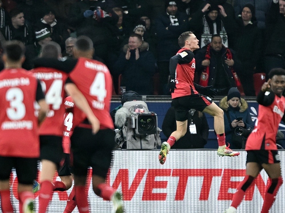 爱游戏在线-勒沃库森客场失利,争冠希望渐行渐远的简单介绍