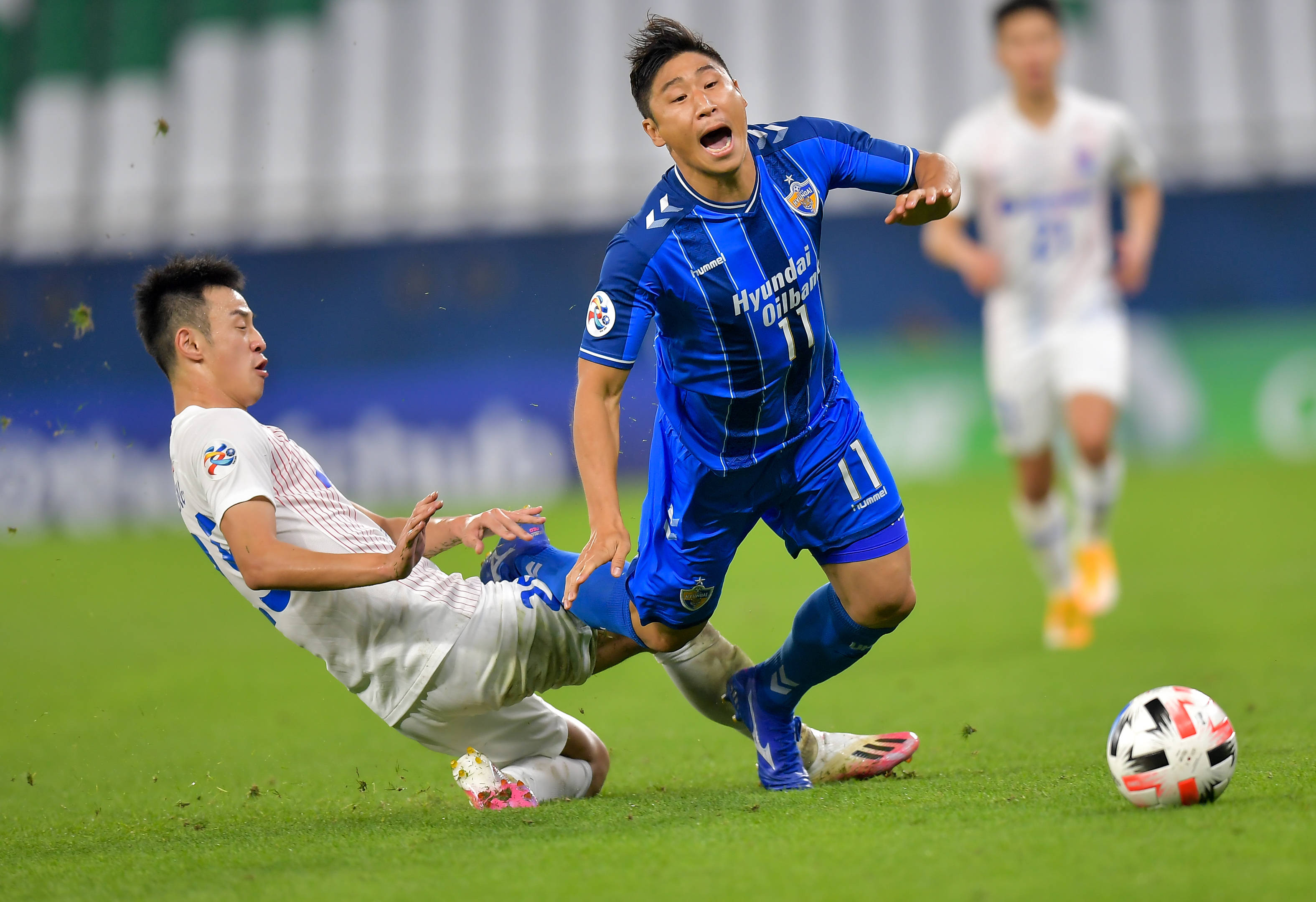 爱游戏官方-上海申花队主场比赛中取得压倒性胜利的简单介绍