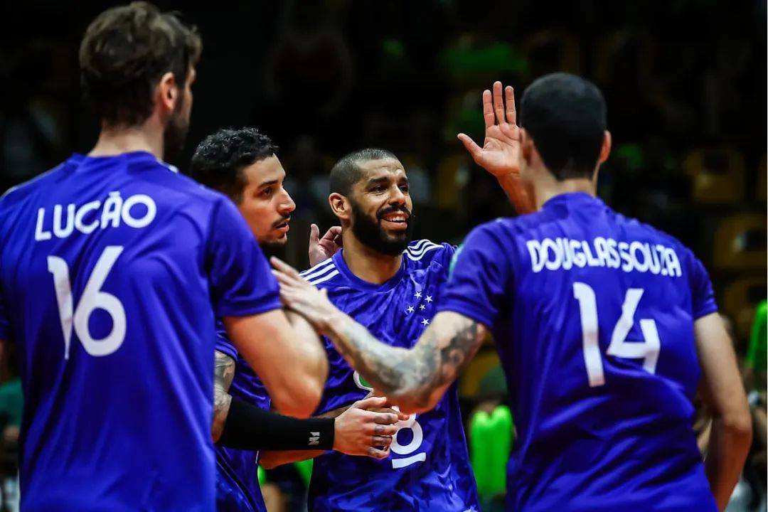 爱游戏APP-赛季中的一场战役让球队晋级淘汰赛