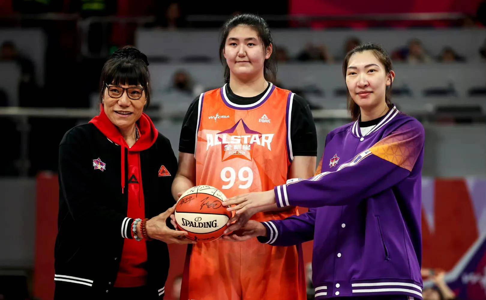 爱游戏下载-包含阿尔及利亚女篮备战非洲锦标赛，迎战新挑战的词条