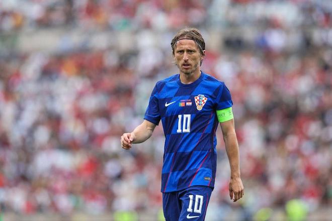 爱游戏体育-包含意大利足球领军主力表现抢眼，壮阔市场表现的词条