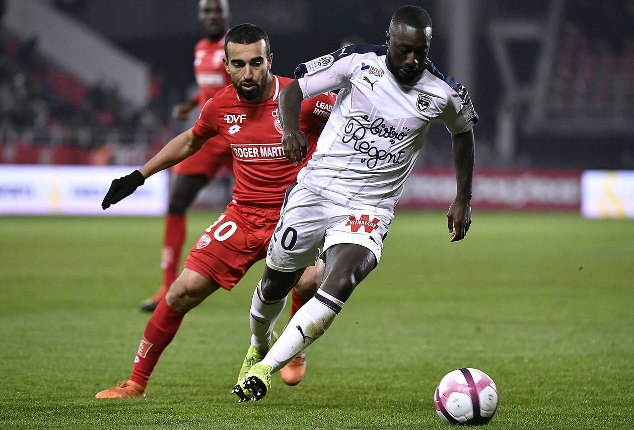 包含图卢兹队在客场斩获胜利，实力获证的词条