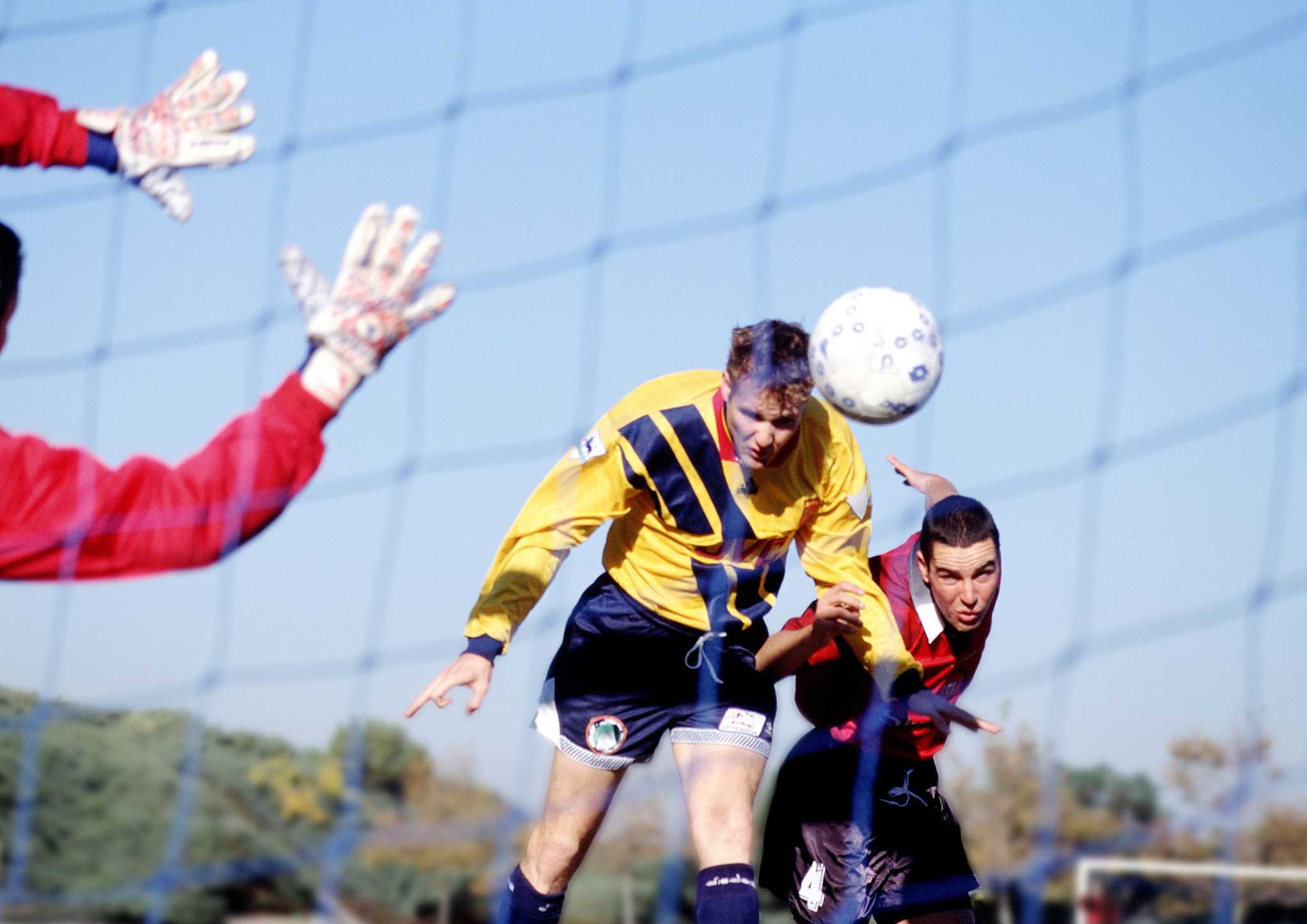 爱游戏下载-精彩瞬间！球员们在场上尽显球技风采的简单介绍