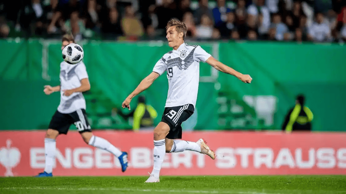 包含门兴格拉德巴赫攻势猛烈,掀翻强敌的词条 包含门兴格拉德巴赫攻势猛烈,掀翻强敌的词条