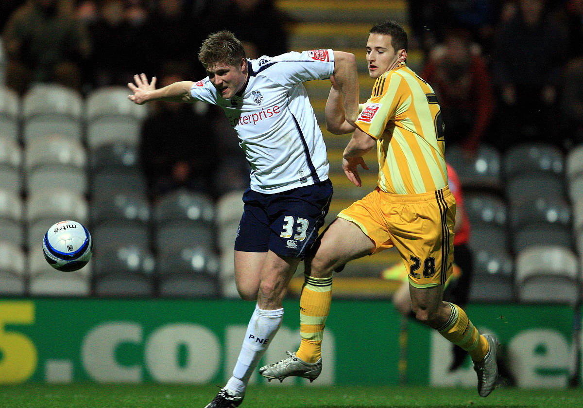 切尔西不敌伯恩茅斯，前进前四遭遇挑战