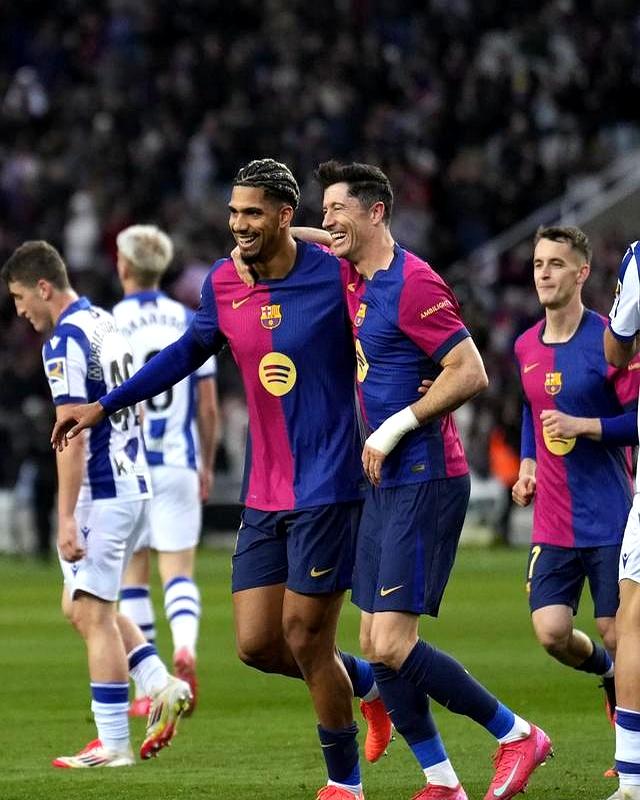 爱游戏tv-曼联二连胜巴萨,欧冠出线前景美好