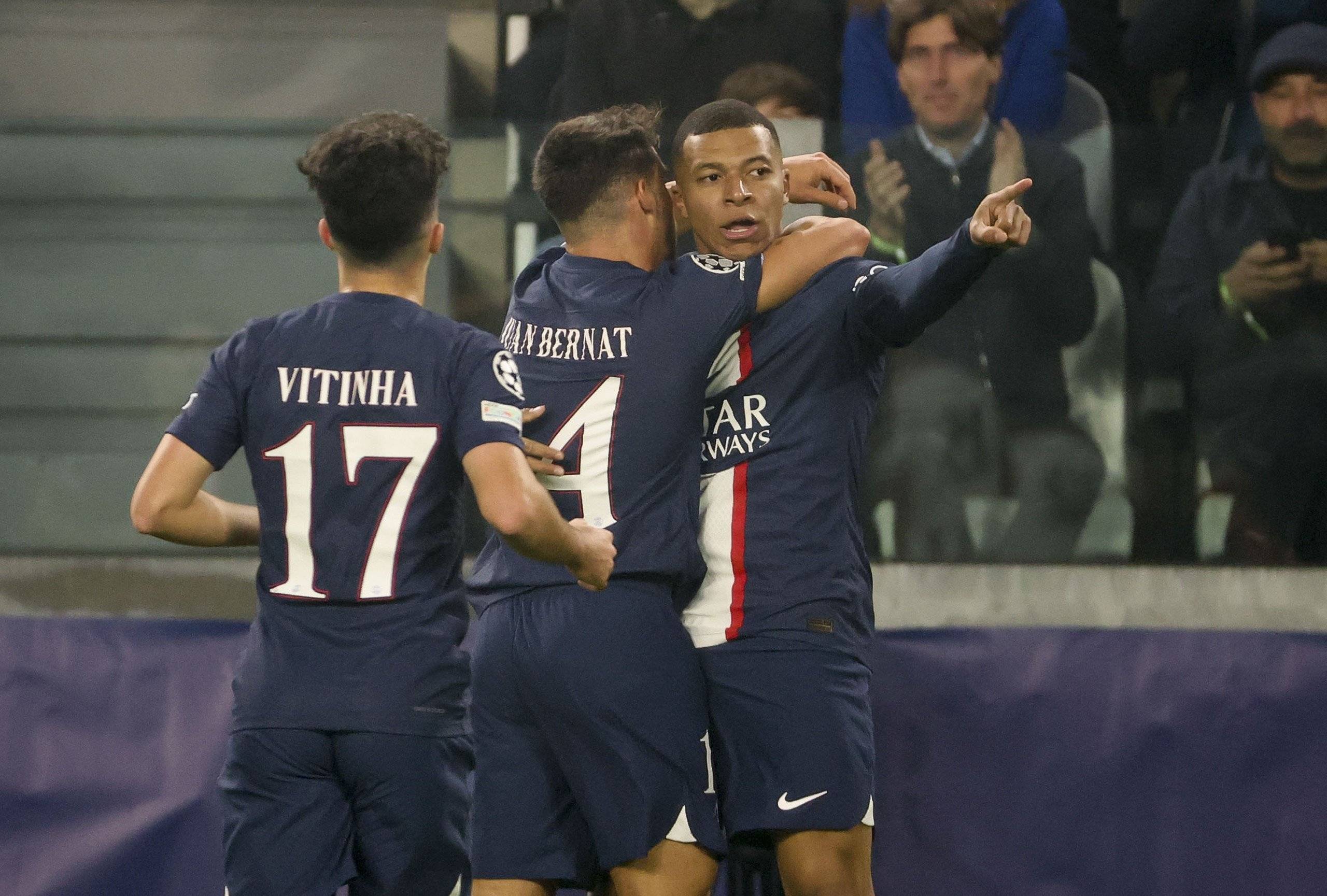 包含曼城主场压阵多特蒙德,晋级欧冠四强的词条 包含曼城主场压阵多特蒙德,晋级欧冠四强的词条