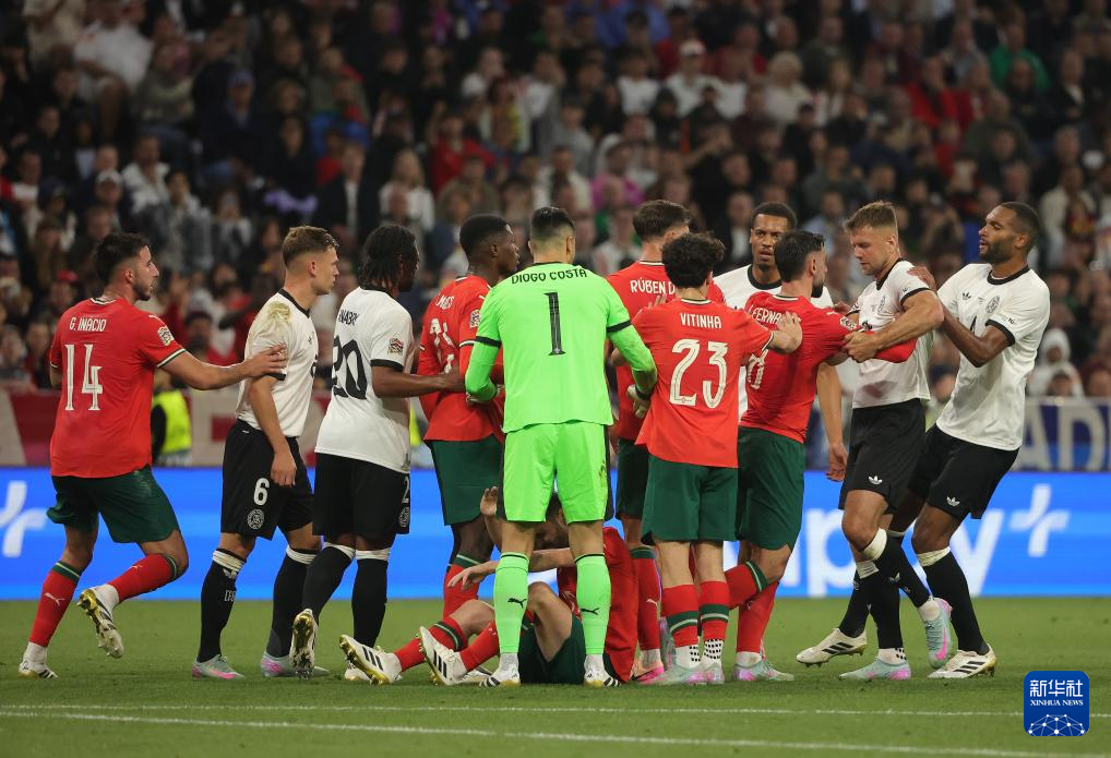 强强对话!欧国联赛季现双雄悬殊的简单介绍 强强对话!欧国联赛季现双雄悬殊的简单介绍