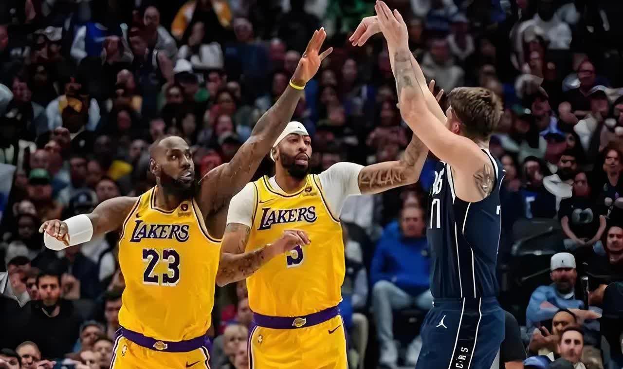 爱游戏在线-关于爵士队内部斗争激烈,主帅难以调和的信息