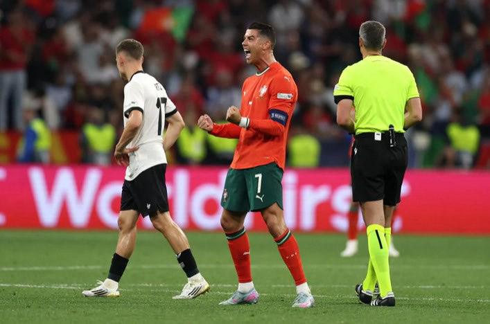 爱游戏在线-葡萄牙射箭队表现稳定,晋级较快