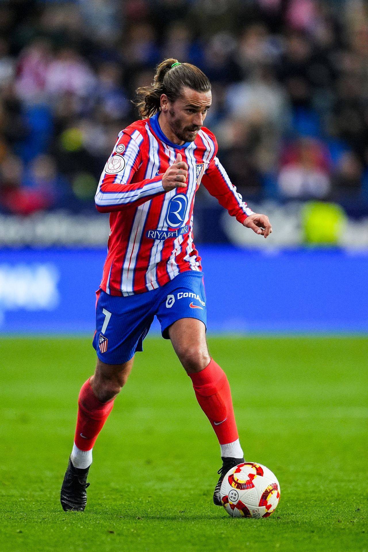 马德里竞技努力冲击冠军,全队士气高昂 马德里竞技努力冲击冠军,全队士气高昂