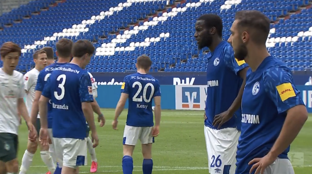 对方实力强大,球队一筹莫展 对方实力强大,球队一筹莫展