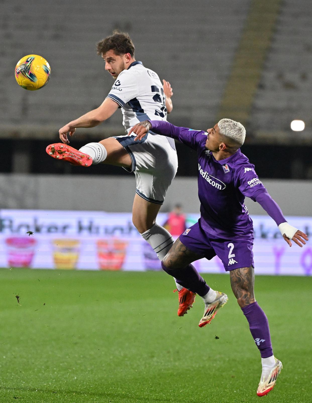 佛罗伦萨战胜对手,取得两连胜 佛罗伦萨战胜对手,取得两连胜