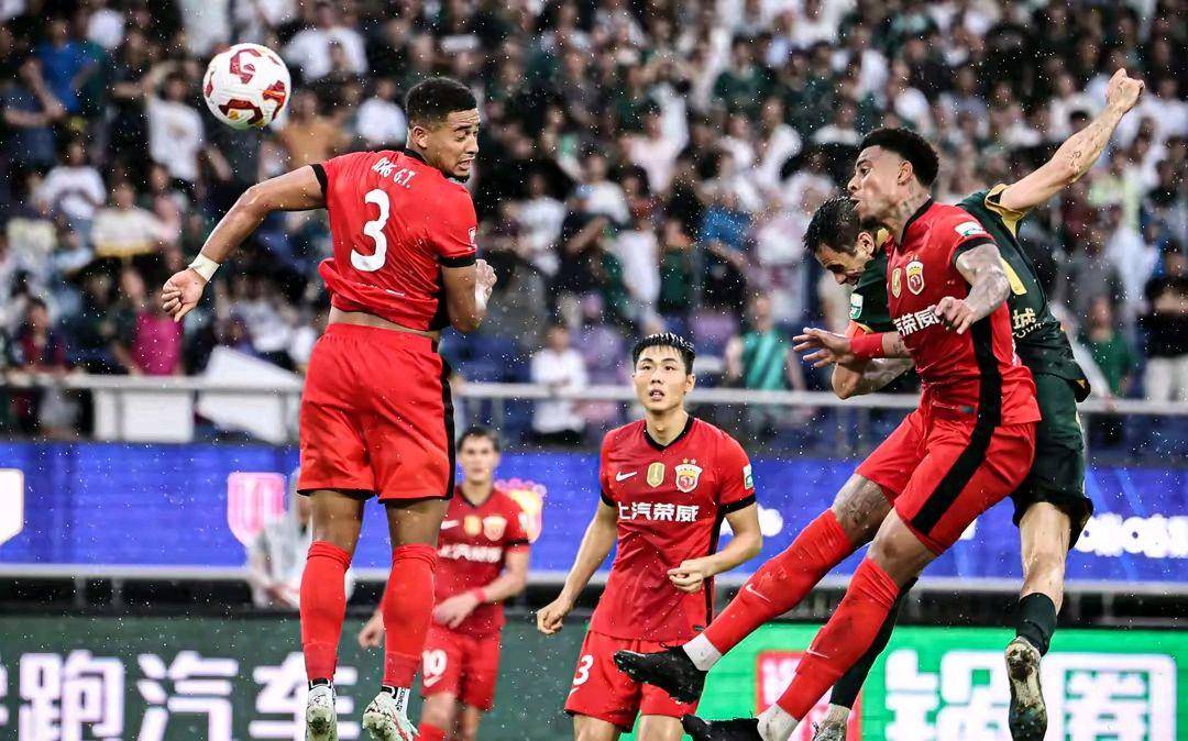 爱游戏APP-关于中超冠军争夺渐入白热,新一季势必惊心动魄的信息