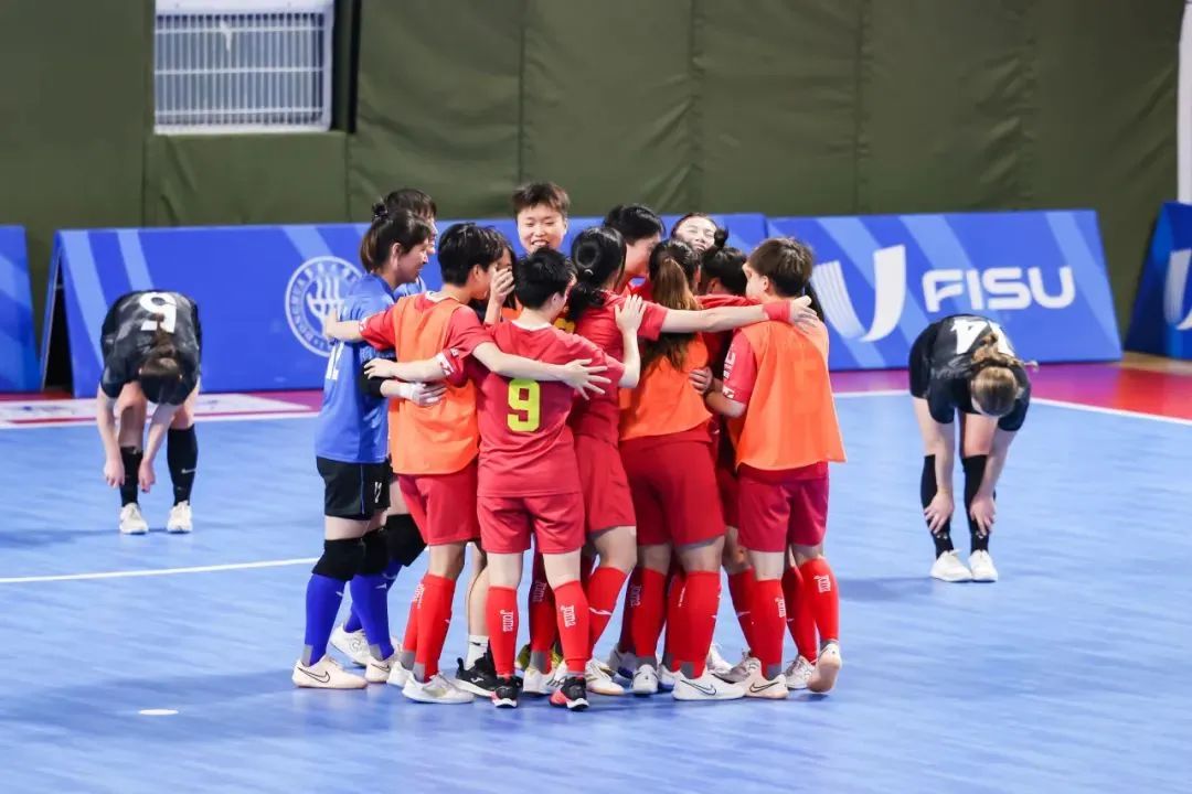 爱游戏在线-精彩瞬间:女子足球比赛激情上演的简单介绍