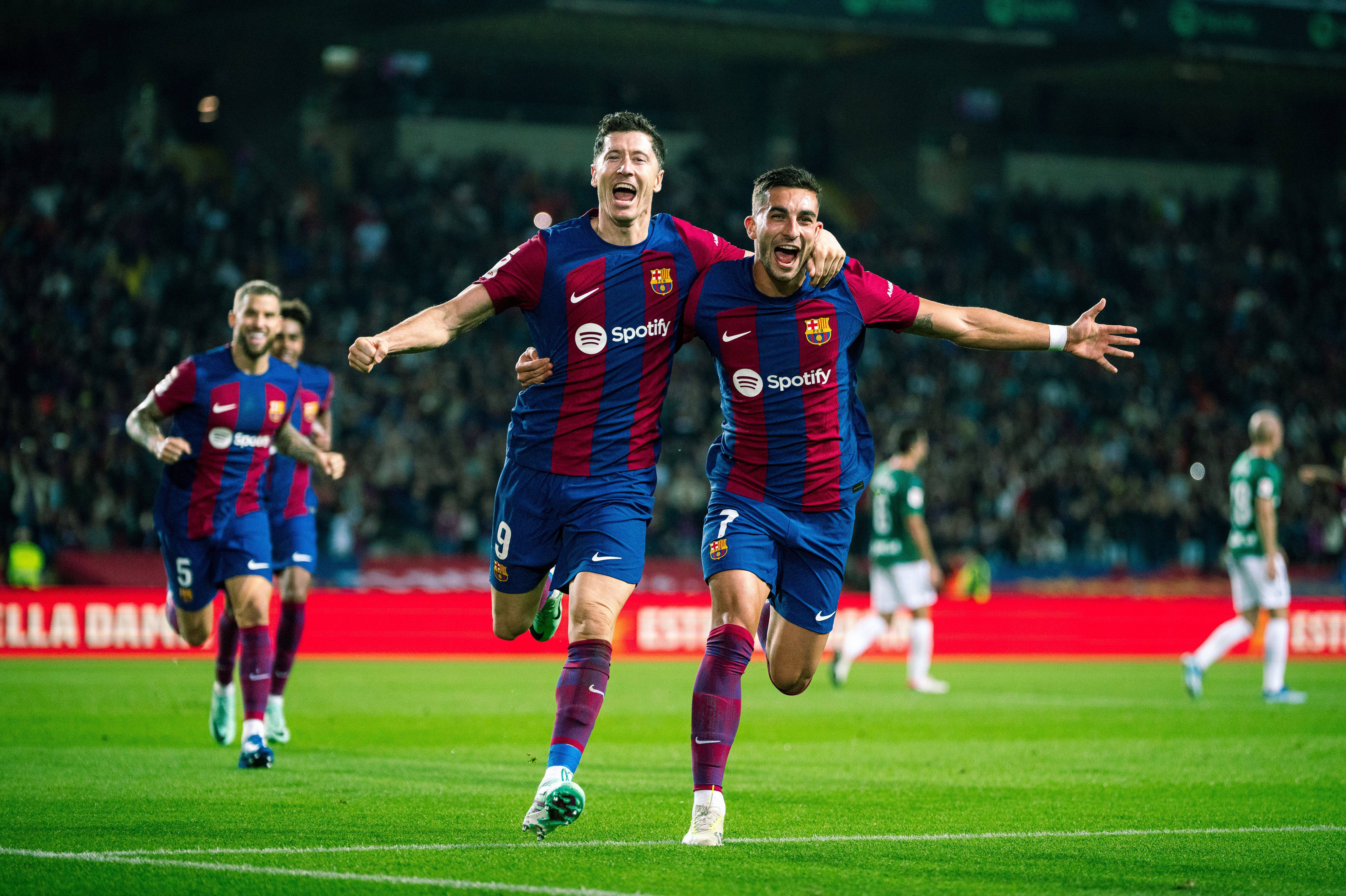 爱游戏在线-尤文图斯战拜仁,双雄大战火爆开启