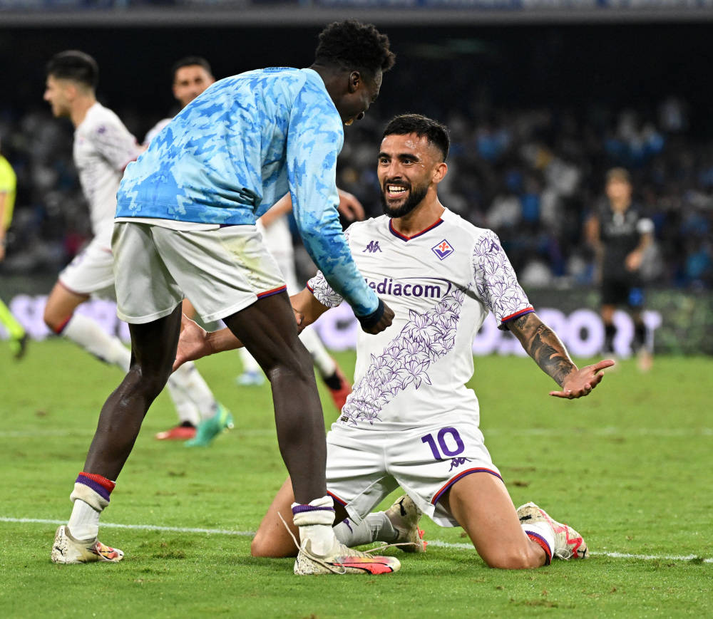 爱游戏下载-佛罗伦萨球员伤情恶化,球队需做应对