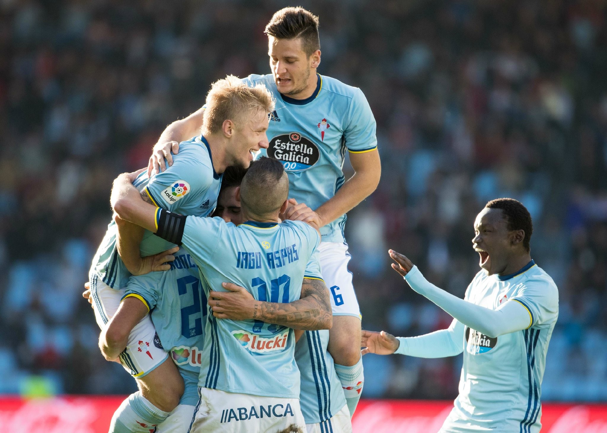 巴伦西亚成功逆转阿尔梅里亚,士气大振 巴伦西亚成功逆转阿尔梅里亚,士气大振