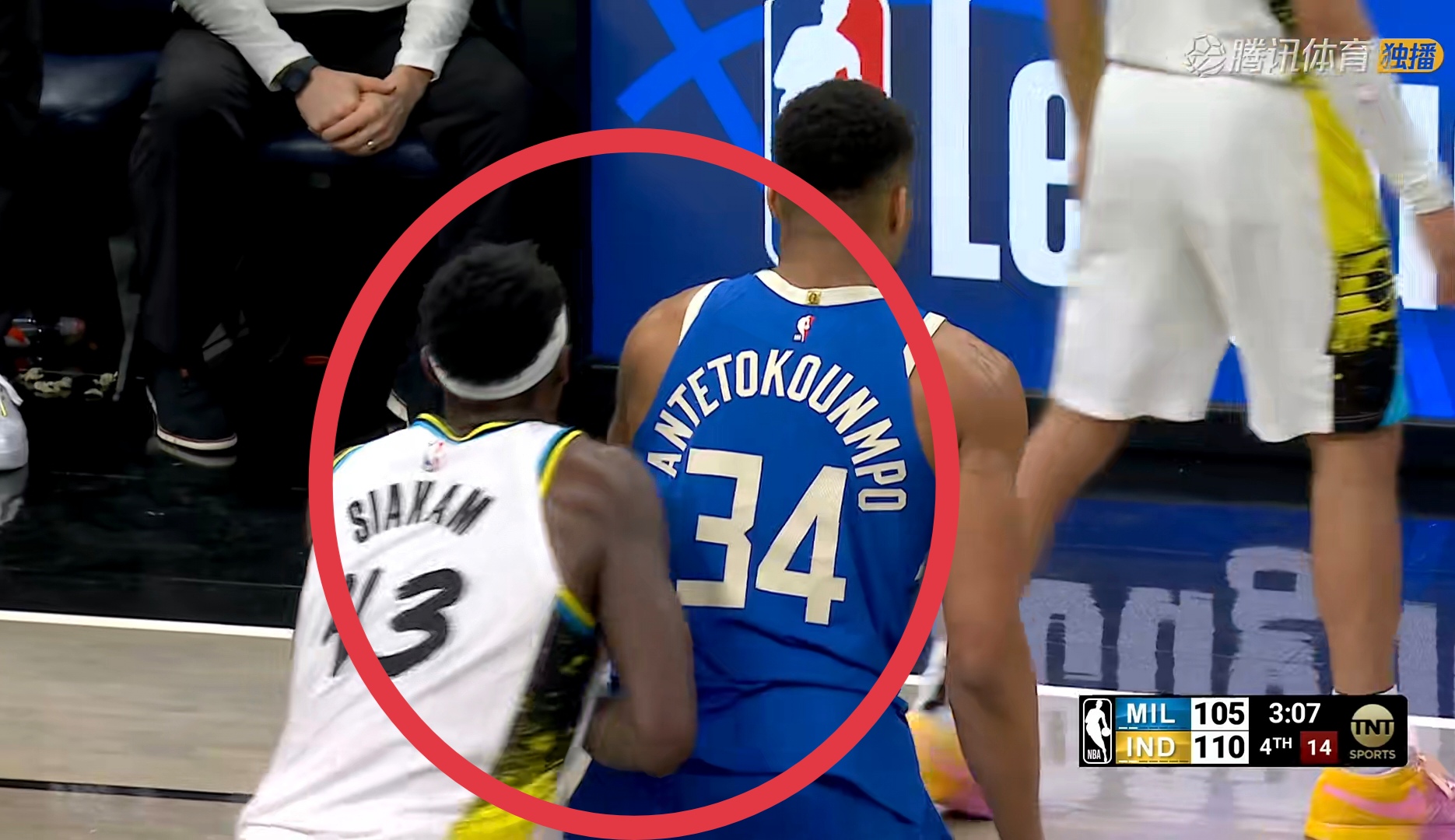 爱游戏APP-中场包夹！球队前场中场包夹频发威慑的简单介绍