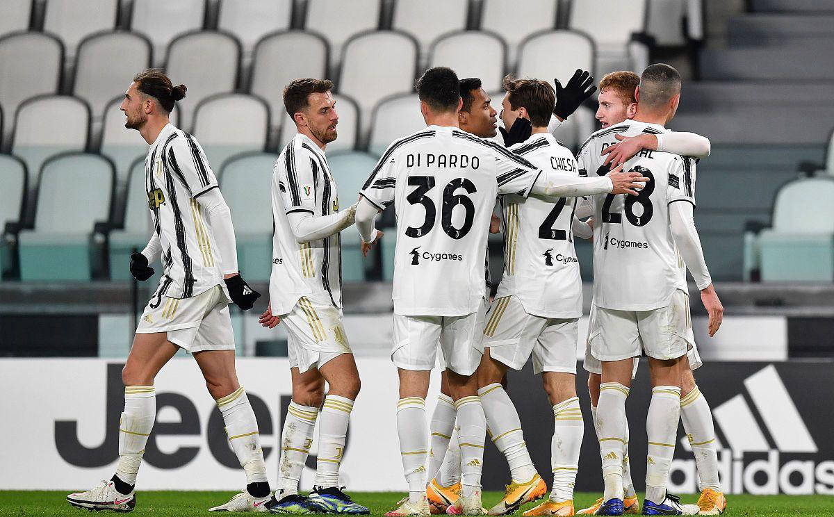 爱游戏在线-尤文图斯主场大败桑普多利亚，遭遇低迷期的简单介绍