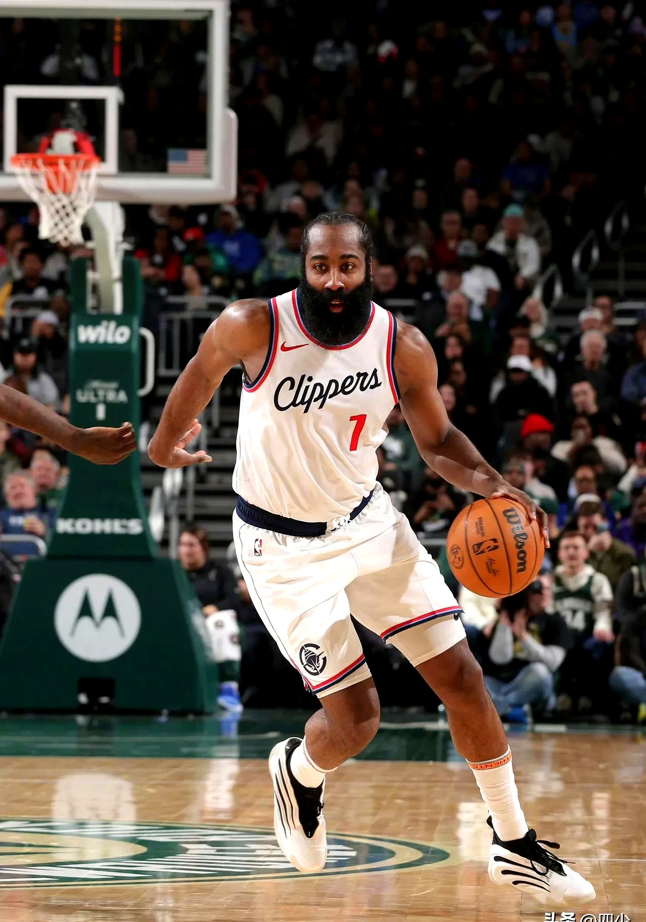 爱游戏大厅-关于快船队老将伤愈归队，助力球队取得胜利的信息