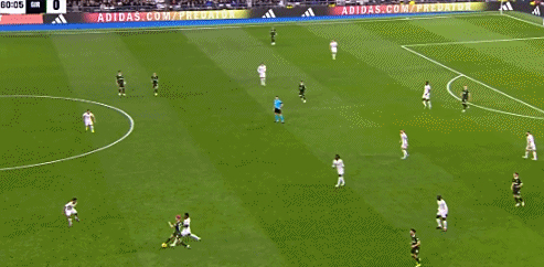 包含赫罗纳继续不胜,深陷积分榜底部的词条 包含赫罗纳继续不胜,深陷积分榜底部的词条