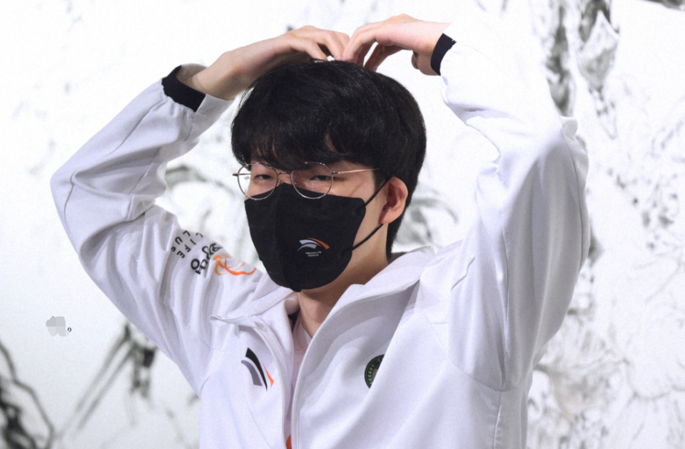 KT碾压G2,Clid团战一打五宿命之战小组赛,让粉丝疯狂欢呼 KT碾压G2,Clid团战一打五宿命之战小组赛,让粉丝疯狂欢呼