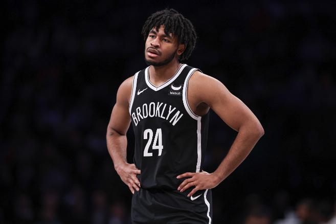 篮网队球星受伤,影响球队竞争力 篮网队球星受伤,影响球队竞争力