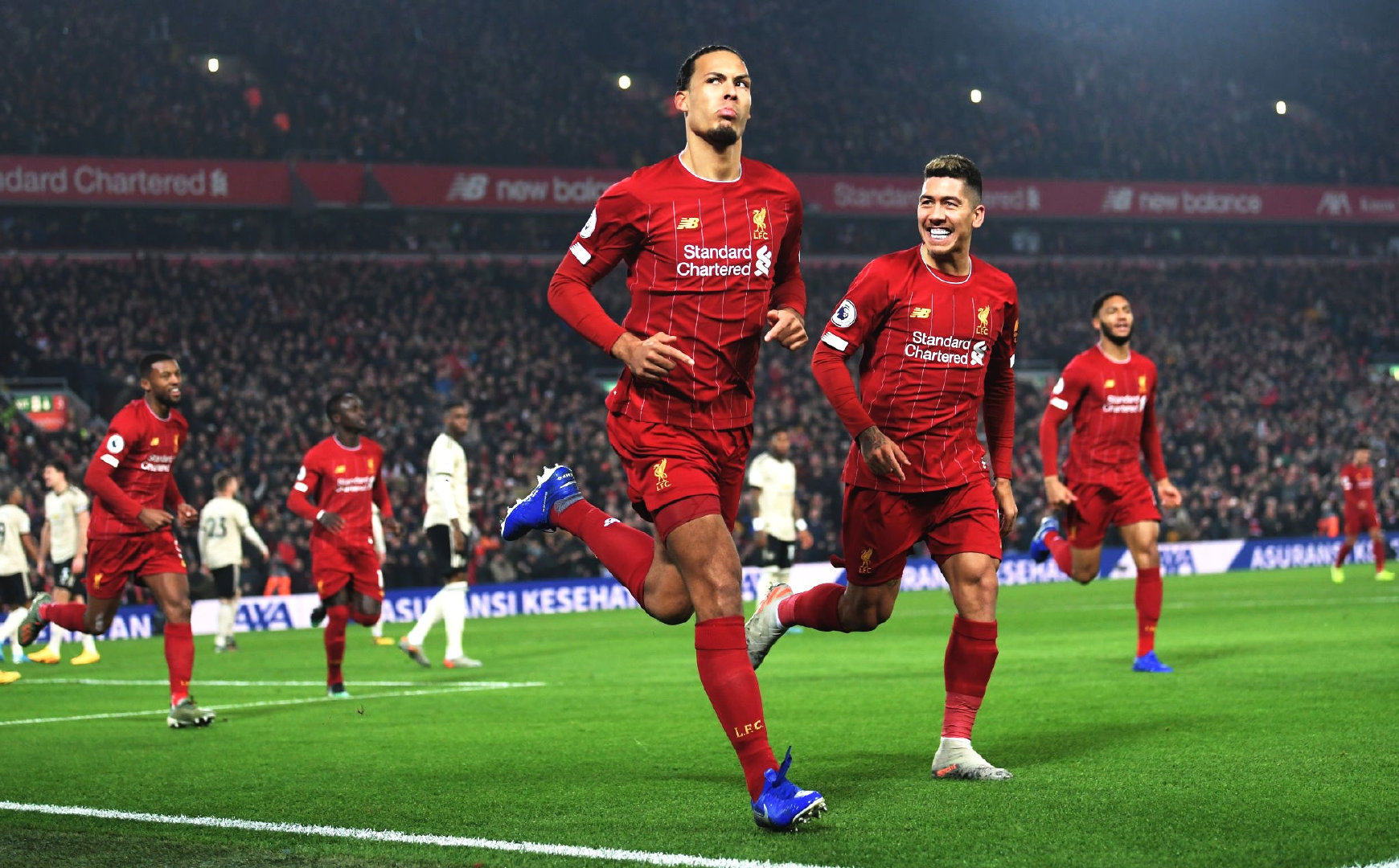 利物浦豪取四连胜,挑战曼城领先位置 利物浦豪取四连胜,挑战曼城领先位置