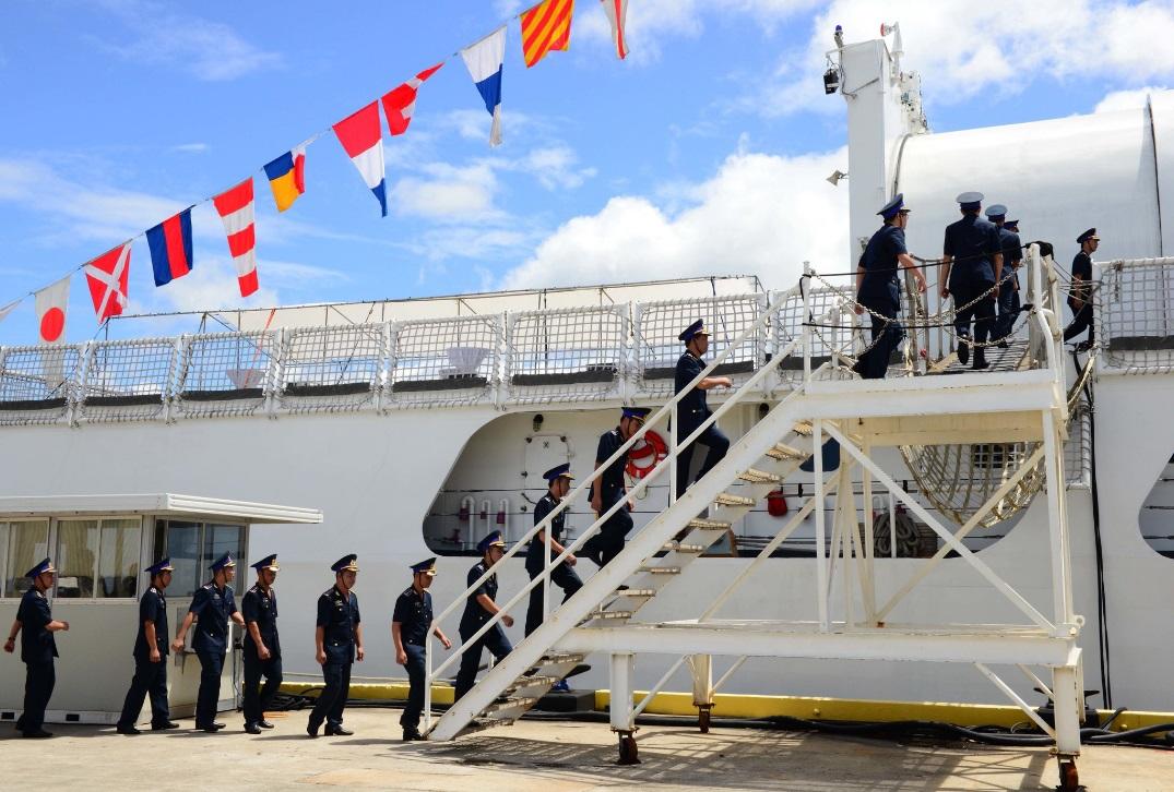 包含库尔斯克队启动全新俱乐部计划的词条