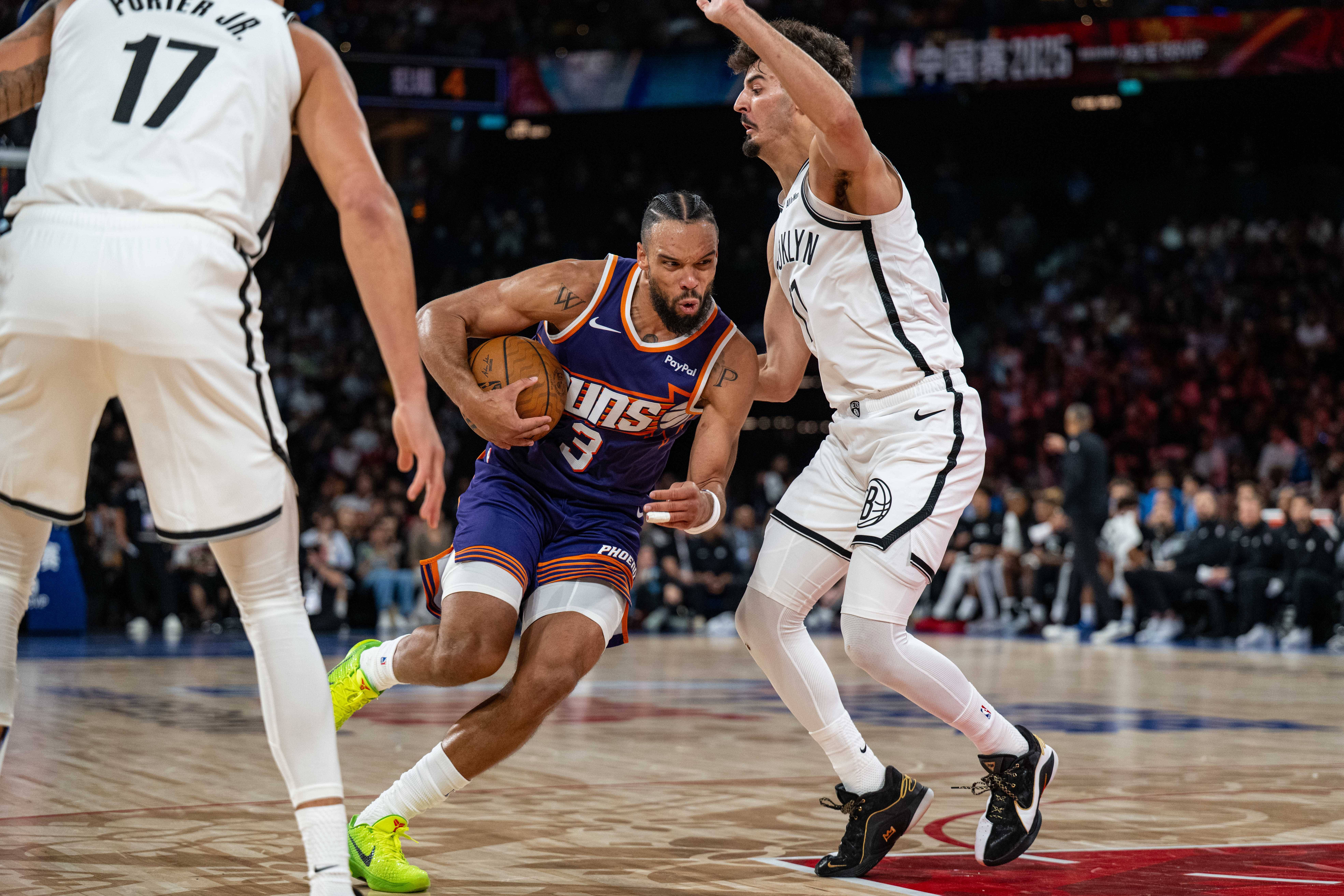 爱游戏官方-NBA季前赛结束,球队备战新一季