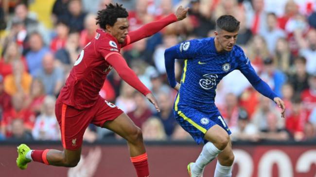 爱游戏官方-利物浦球员备战士气高昂，备战冠军之战全力