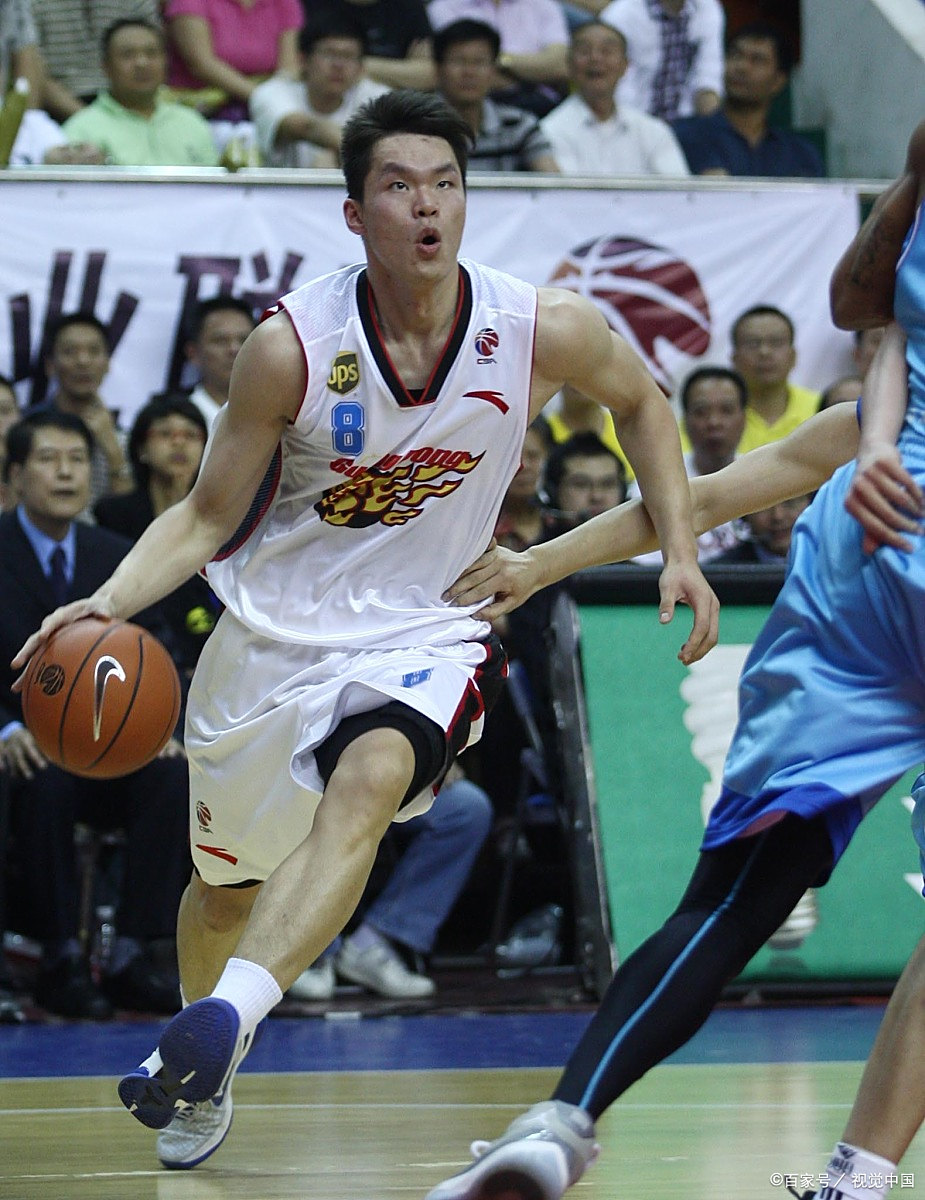 爱游戏APP-篮网鏖战76人,易建联高光表现的简单介绍